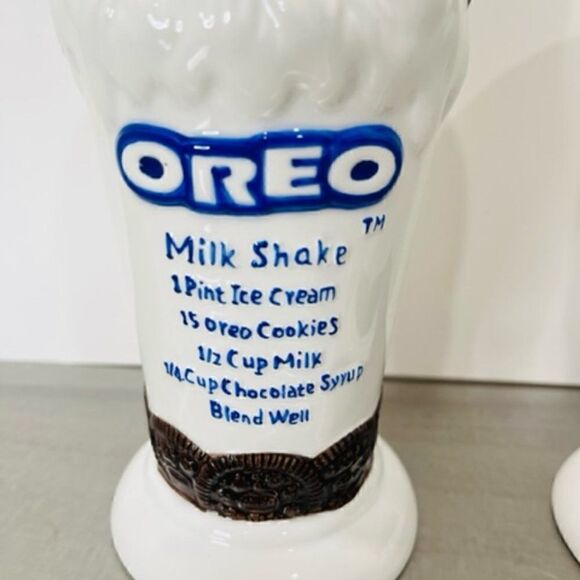 2 Oreo Cookie Milkshake Ceramic Glasses with Recipe by Houston Harvest 6.75" - Picture 2 of 6